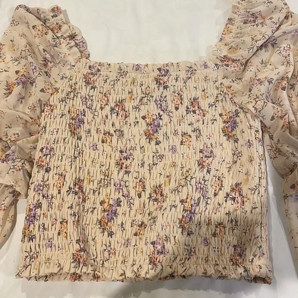 Women’s Wild Fable Smocked Crop Top w/ sheer long sleeve - Picture 2 of 3